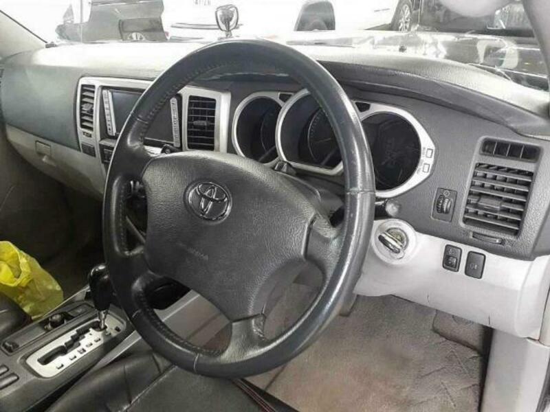 HILUX SURF