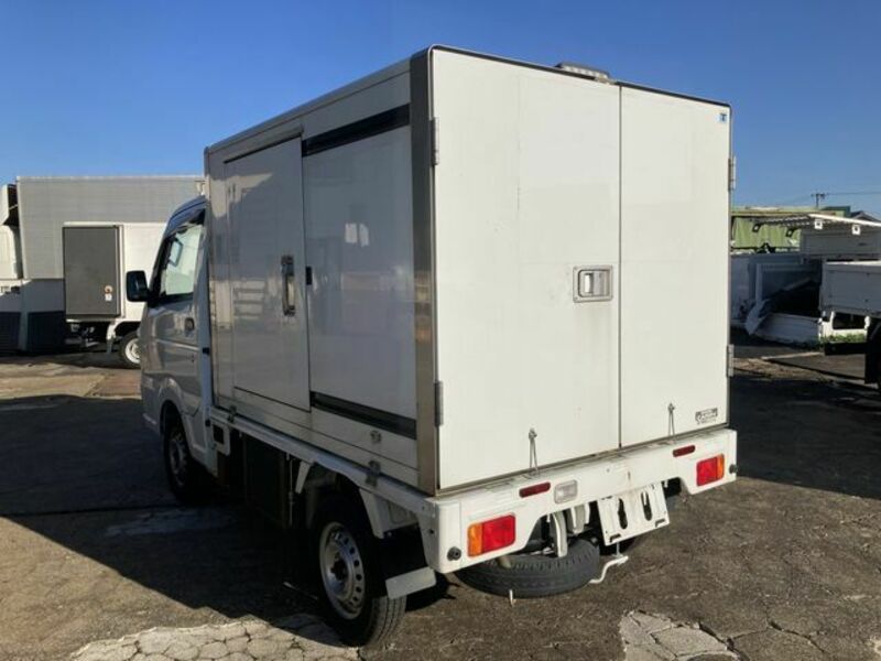 CARRY TRUCK