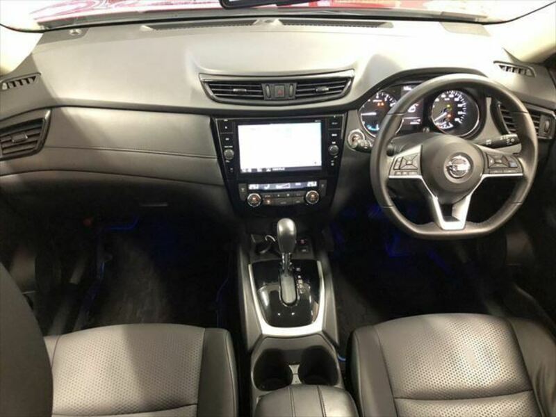 X-TRAIL
