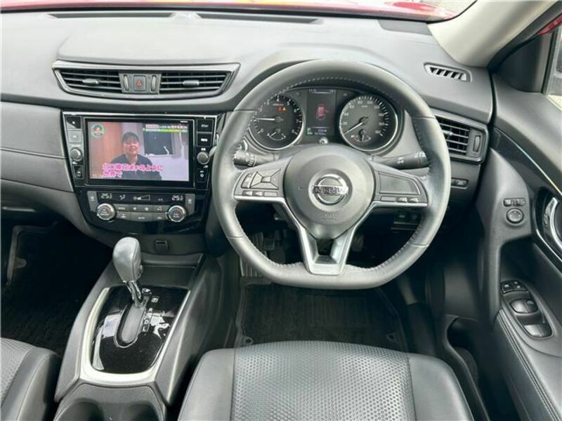 X-TRAIL