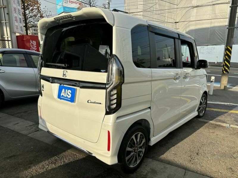 N BOX CUSTOM