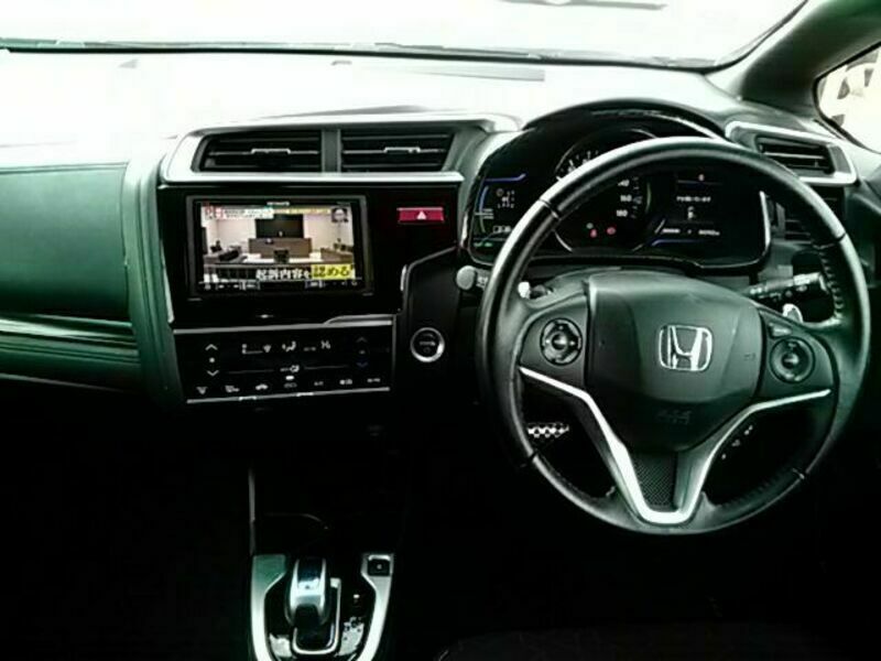 FIT HYBRID