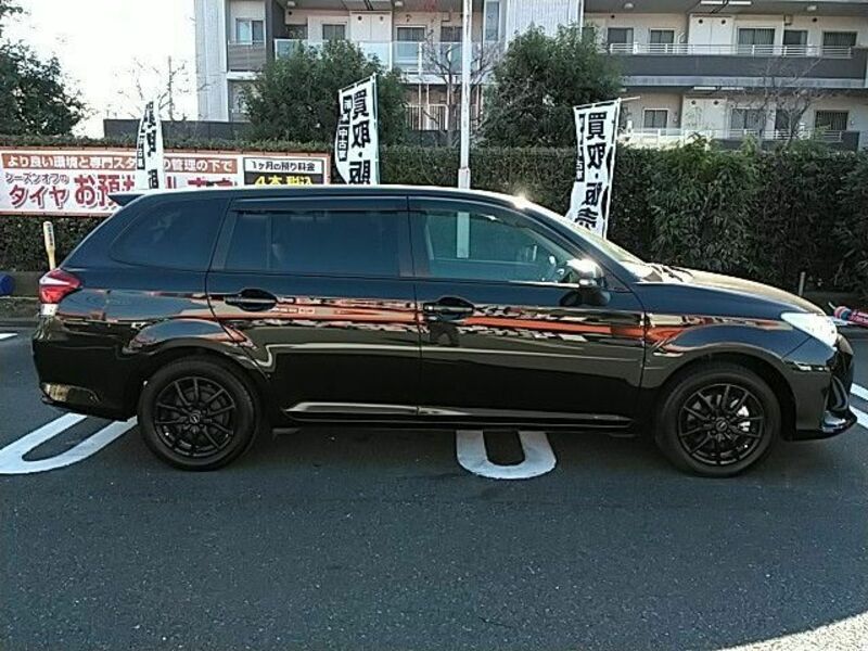 COROLLA FIELDER