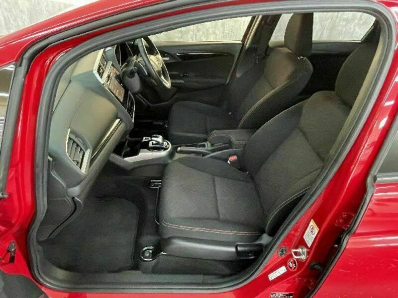 FIT HYBRID