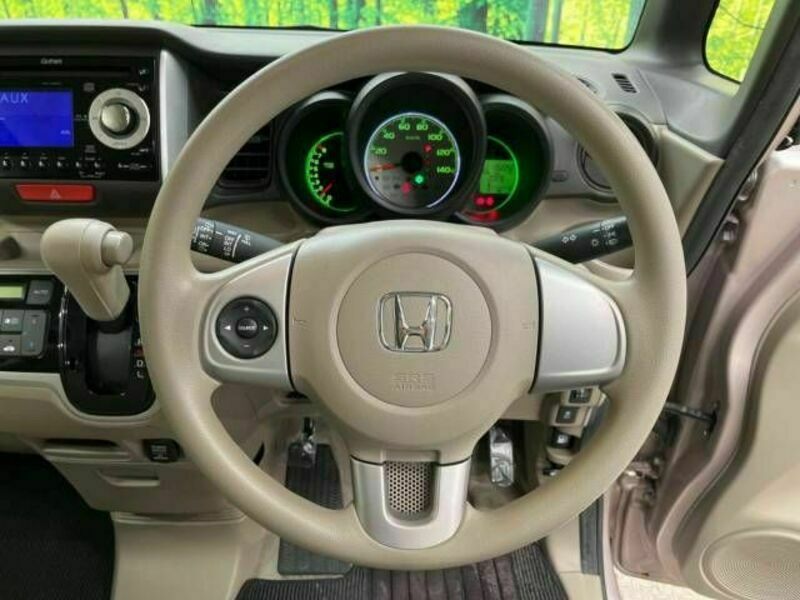 N BOX