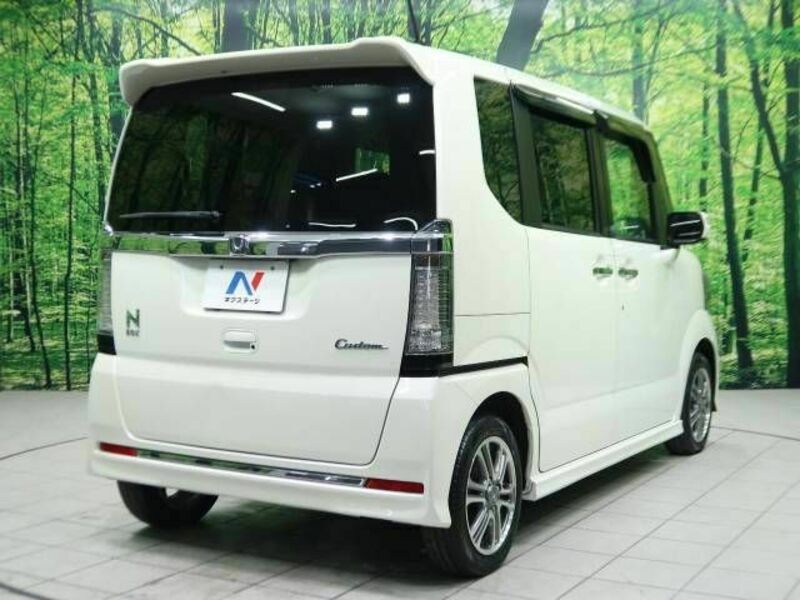 N BOX CUSTOM