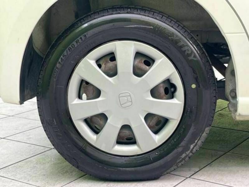 N BOX