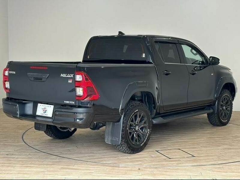 HILUX