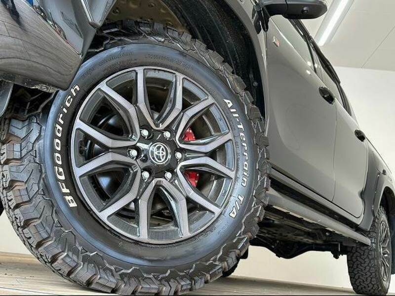 HILUX