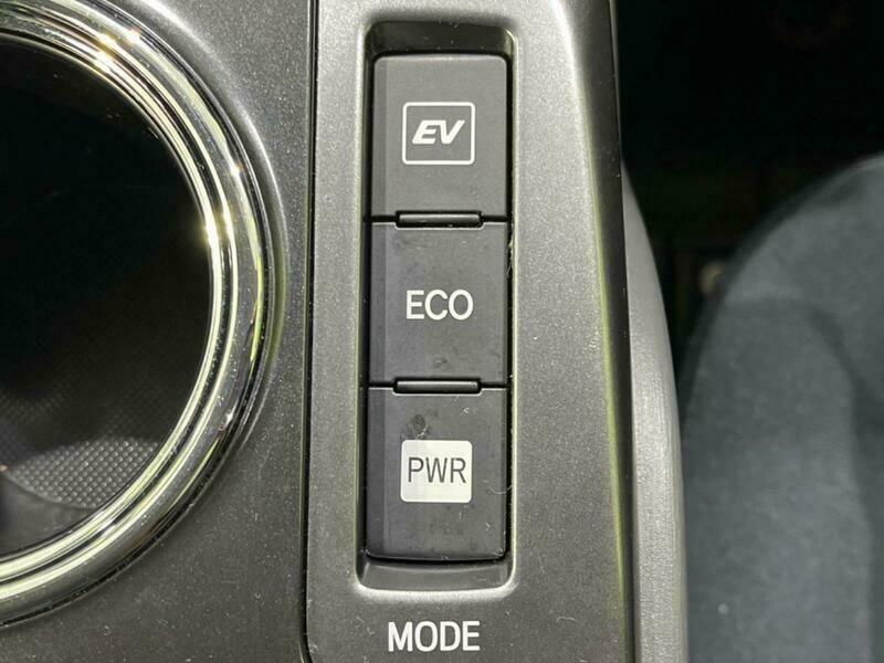 PRIUS ALPHA