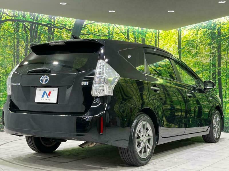PRIUS ALPHA