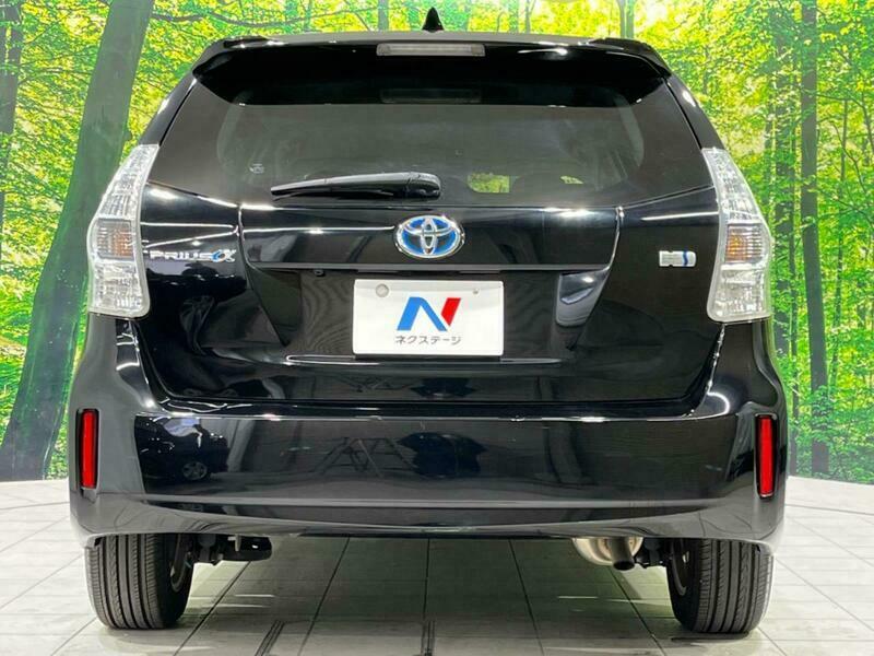 PRIUS ALPHA