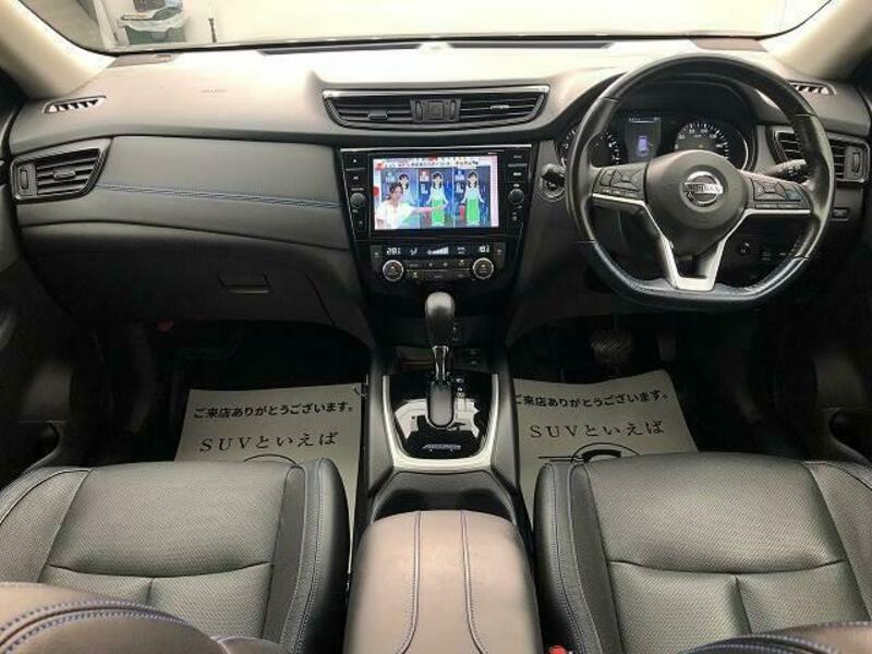X-TRAIL