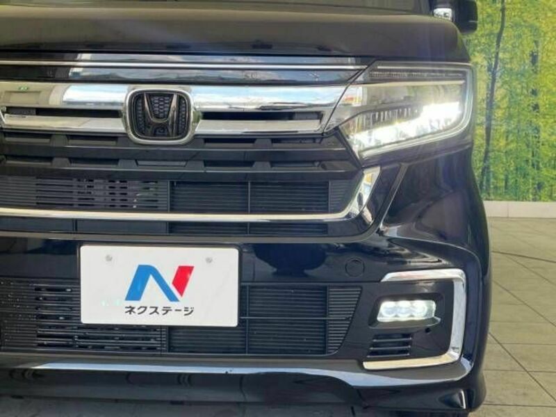 N BOX