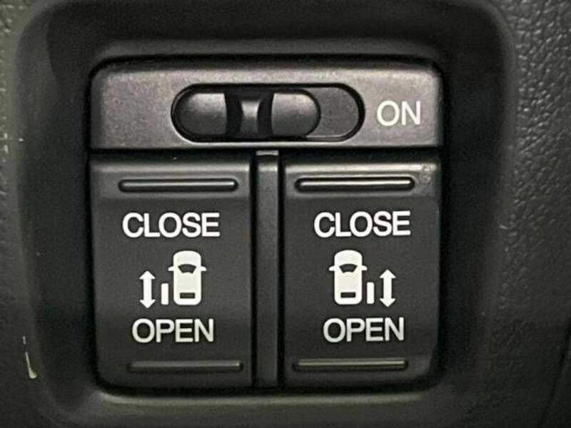 N BOX