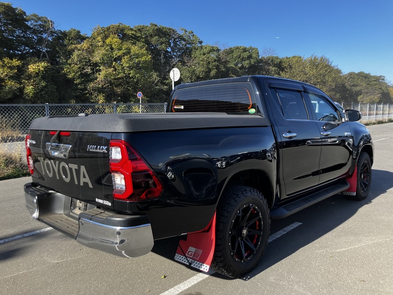 HILUX
