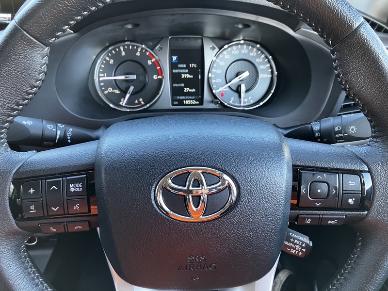 HILUX