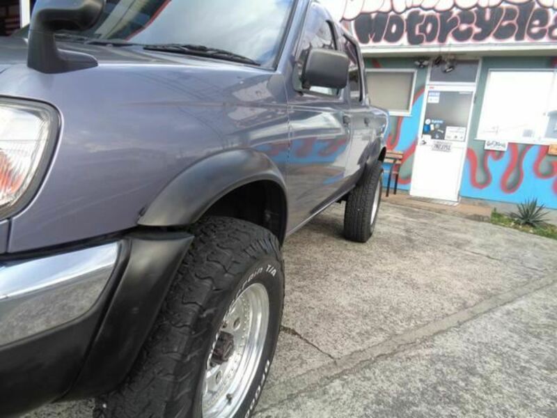 DATSUN PICKUP