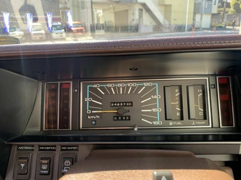 GLORIA WAGON
