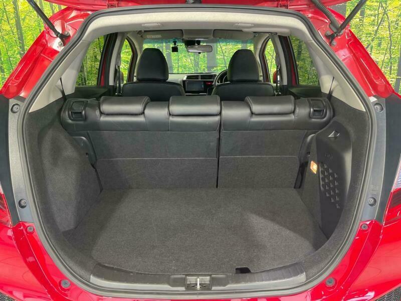 FIT HYBRID
