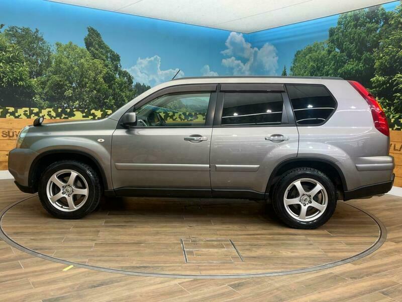 X-TRAIL