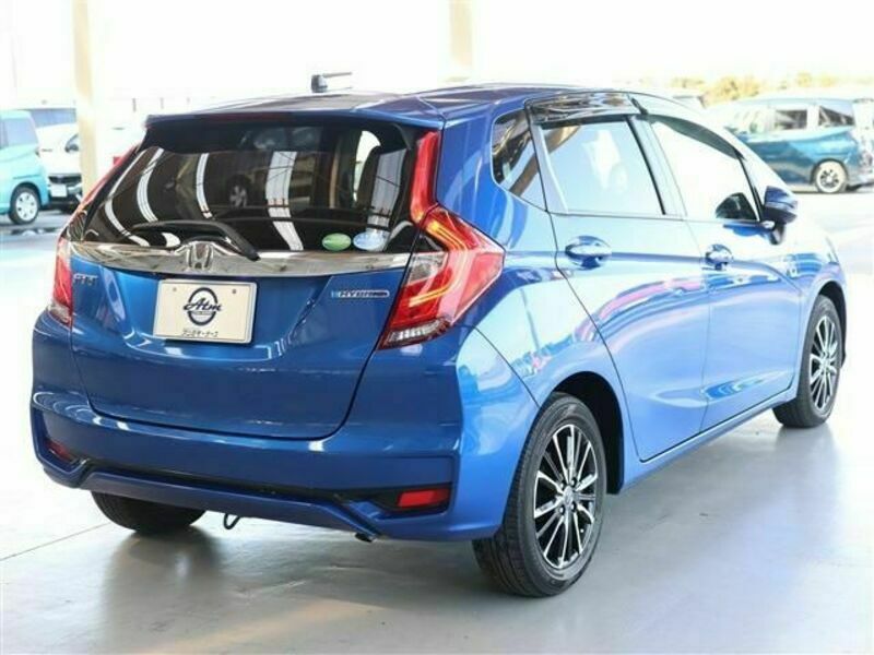 FIT HYBRID
