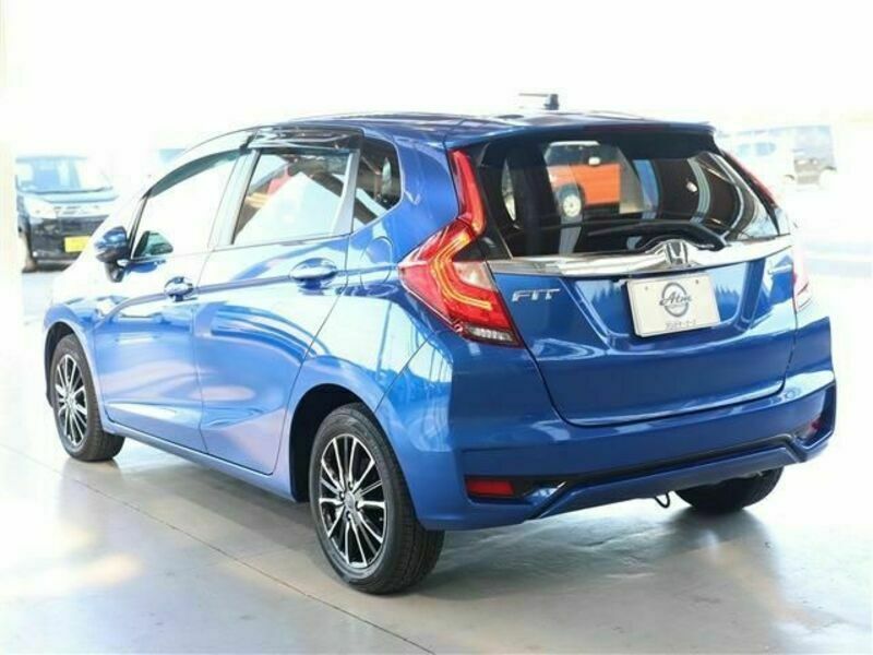 FIT HYBRID