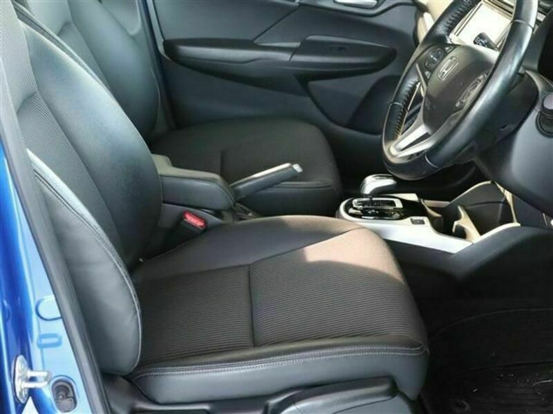 FIT HYBRID