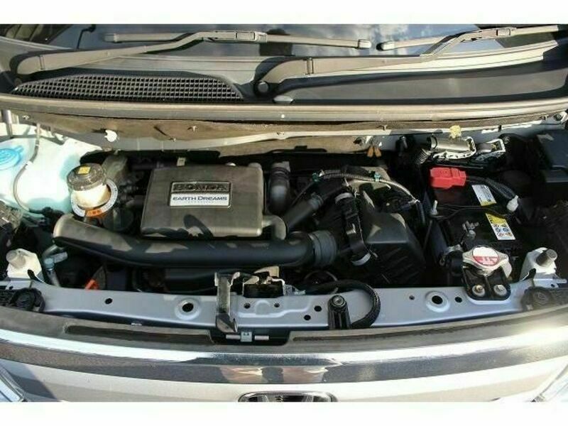 N BOX