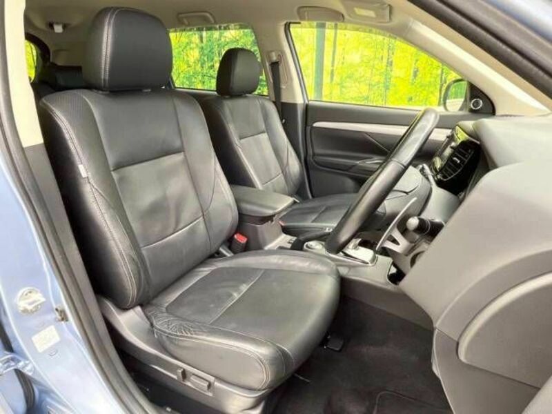 OUTLANDER PHEV