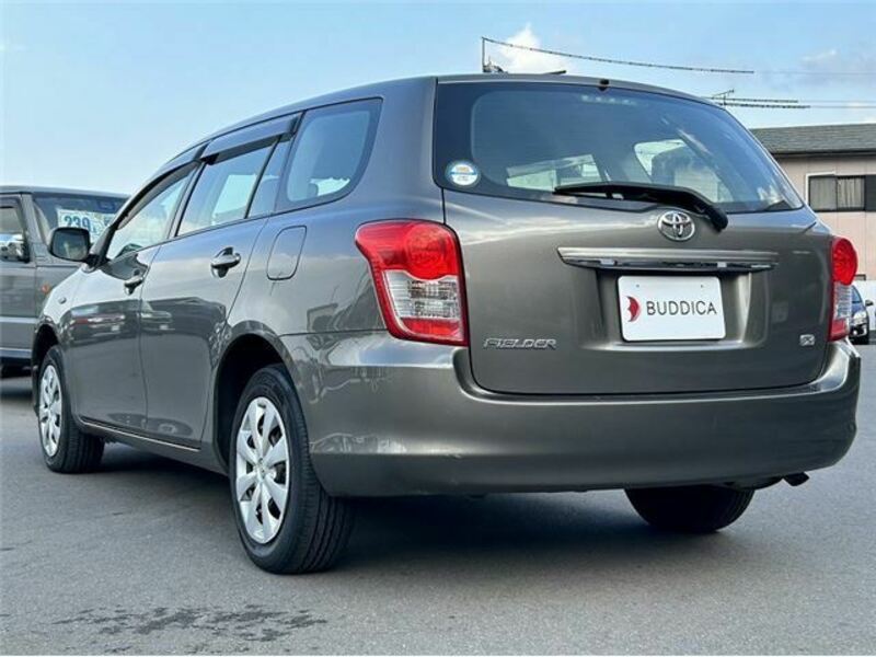 COROLLA FIELDER