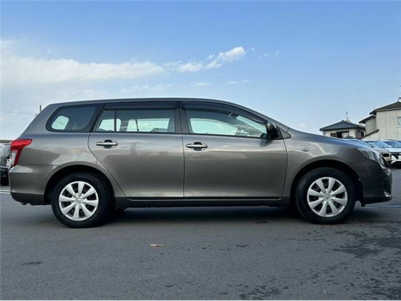 COROLLA FIELDER