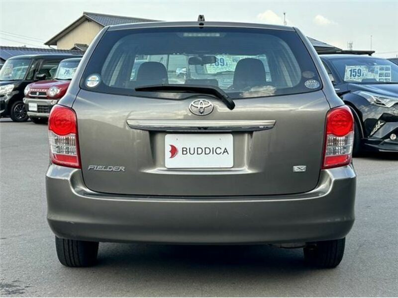 COROLLA FIELDER