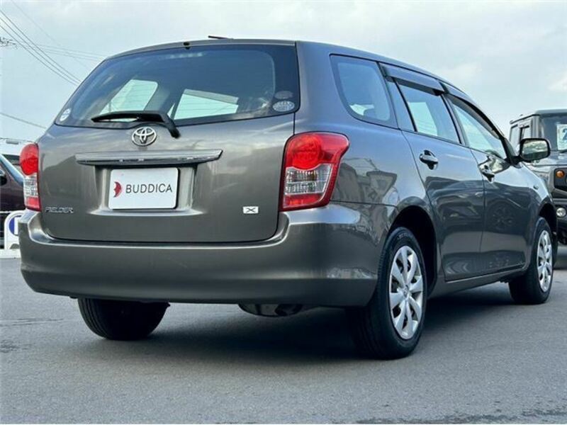 COROLLA FIELDER