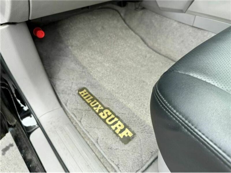 HILUX SURF