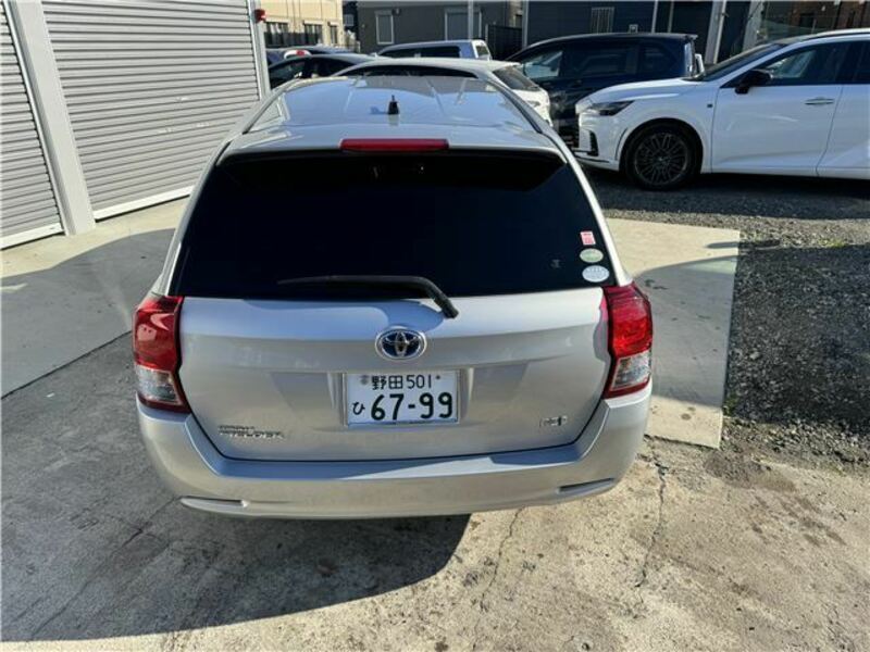 COROLLA FIELDER