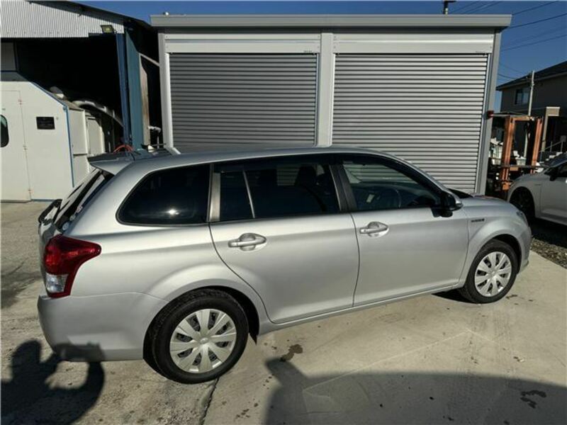 COROLLA FIELDER