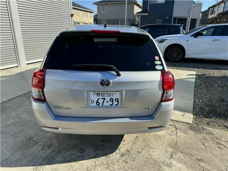 COROLLA FIELDER