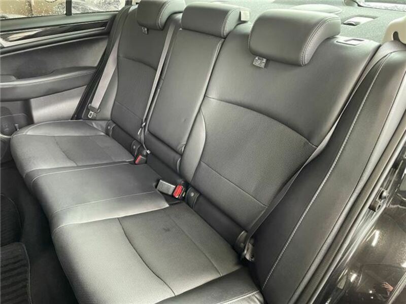 LEGACY B4