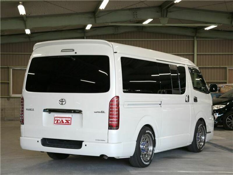 HIACE VAN