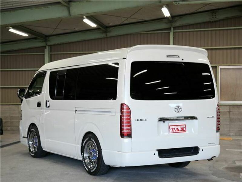 HIACE VAN