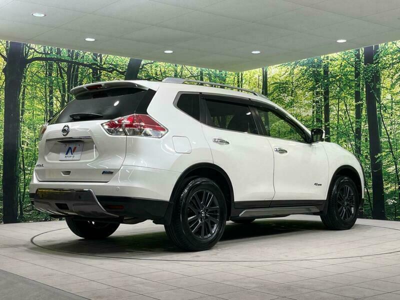 X-TRAIL