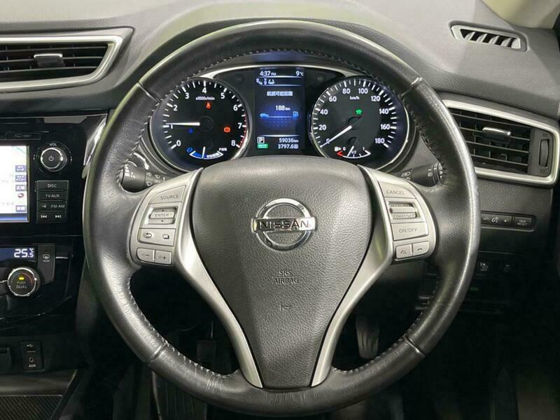 X-TRAIL