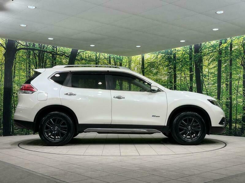 X-TRAIL