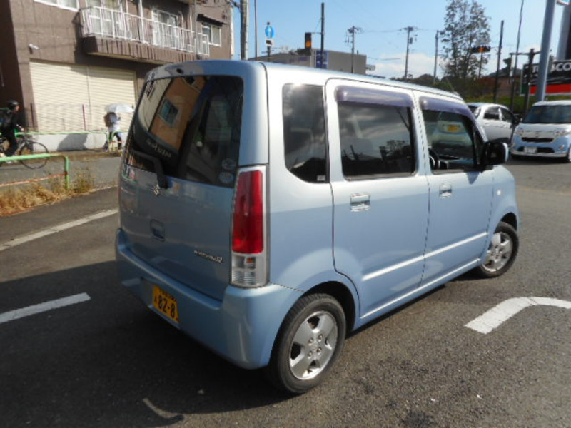 WAGON R