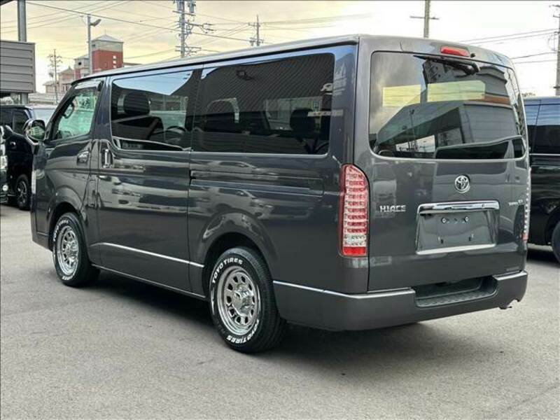 HIACE VAN
