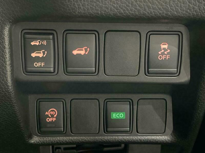 X-TRAIL