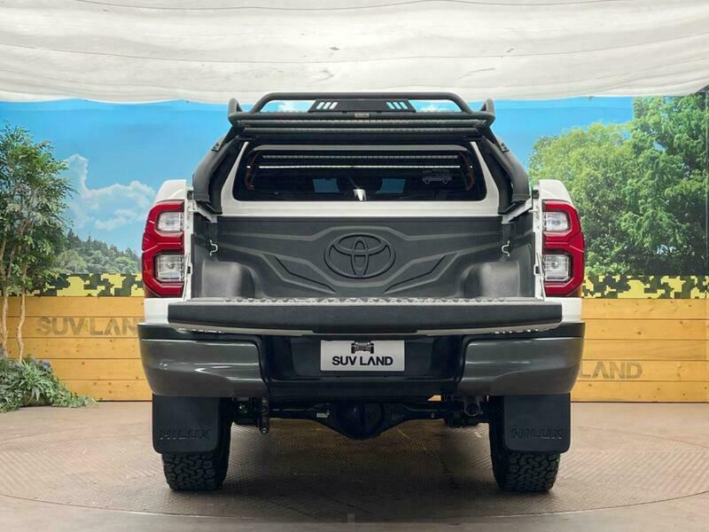 HILUX