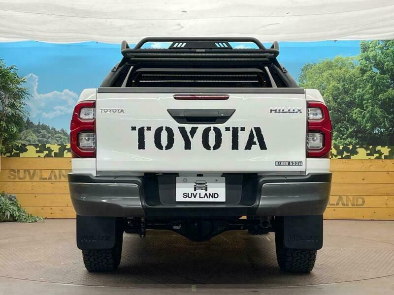 HILUX