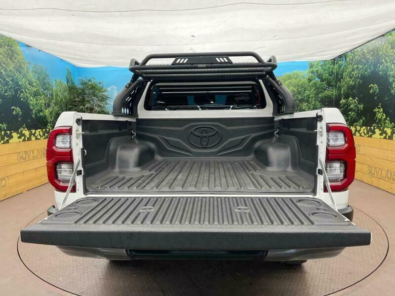 HILUX